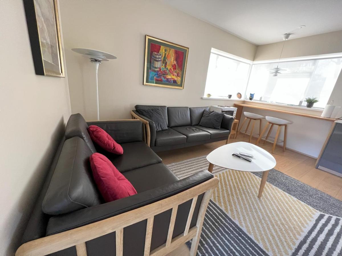 Guesthouse Akureyri - Apartments Near Down Town Екстериор снимка