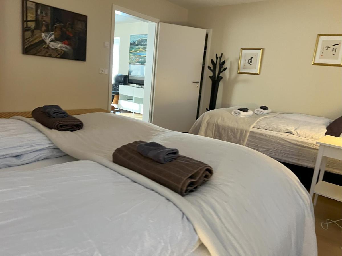 Guesthouse Akureyri - Apartments Near Down Town Екстериор снимка